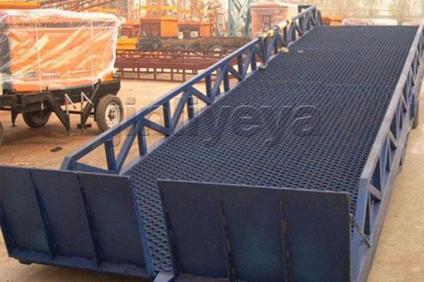 北京叉车集装箱装卸平台厂家 移动登车桥的维修养护一,移动登车桥的月